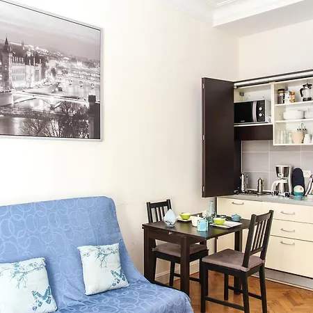 1 Bdr 2 Min To Train Station Apartment Nice