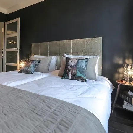 Apartment 3 Bdrs Apt Old Town Nice