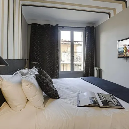 3 Bdrs Apt Old Town Apartment