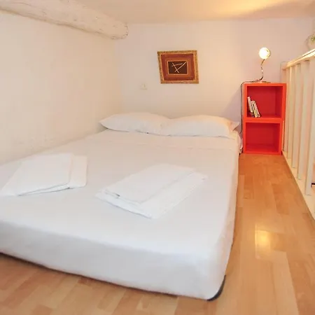 Vieux Rustique De Deux Pieces, Pont Vieux Apartment *