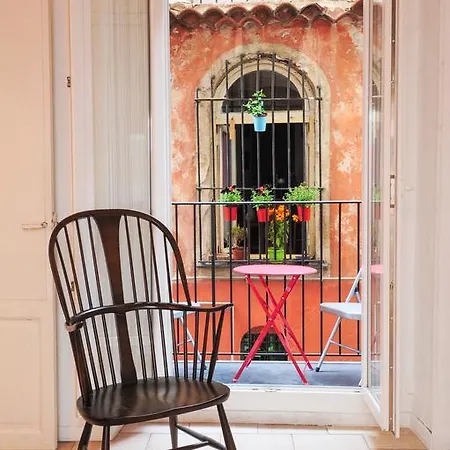 Apartment Vieux Rustique De Deux Pieces, Pont Vieux