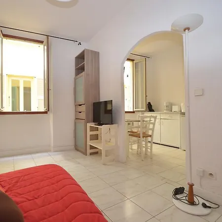 Bluesky Apartment Nice