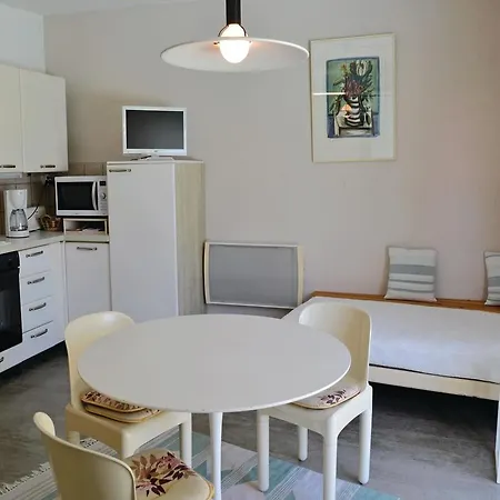 Holiday home One-bedroom Holiday With An Outdoor Swimming Pool 03 Nice