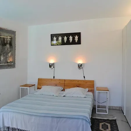 One-bedroom Holiday With An Outdoor Swimming Pool 03 Holiday home