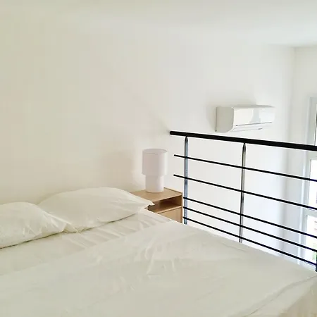 Riviera Home - Le Nenuphar Apartment