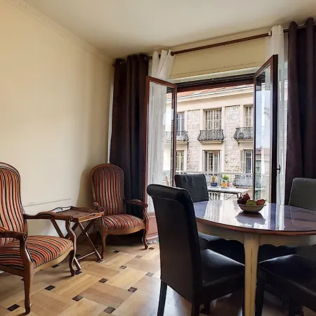 Nestor&jeeves - Buffa Mediterranee Terrasse - Central - By Sea Apartment