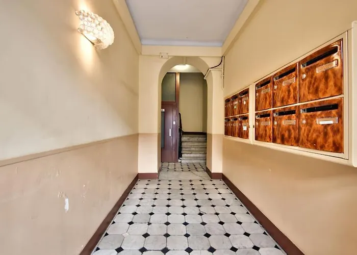 Very Nice 2P With All Comfort, City Center Ac/Wifi