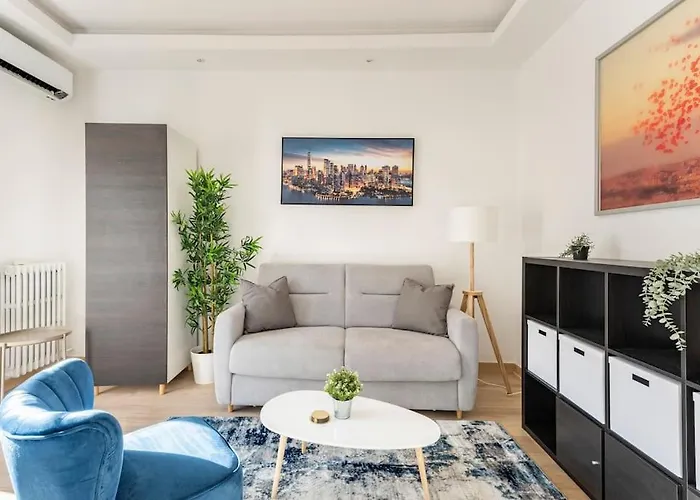 Renovated Apartment Near The Beach