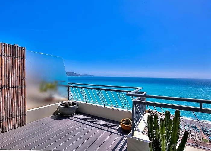 Le Florentina, Dernier Etage Avec Terrasse, Vue Sur La Baie Des Anges