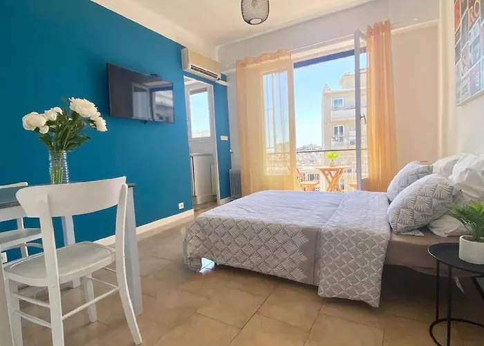 Studio A 100 M De La Plage Avec Clim Et Balcon