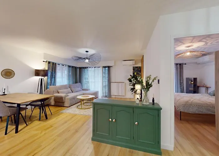 Cosy, 1 Bedroom Near Port