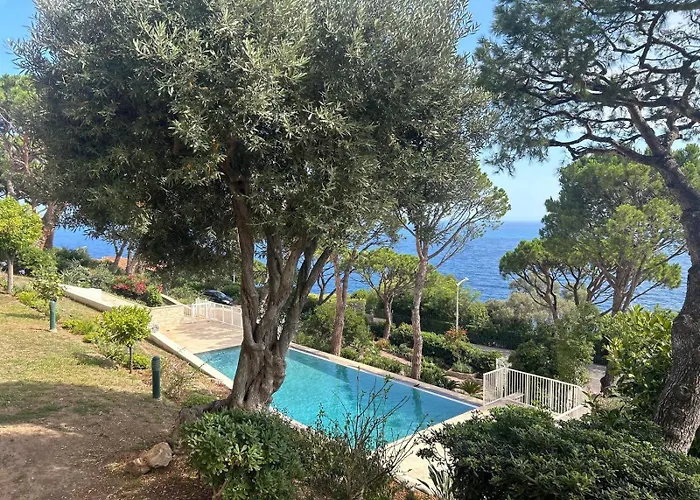 Stunning View And Pool Big Studio Best Location