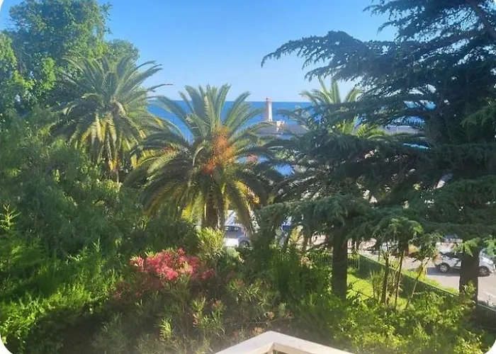 Free Parking! 3 Pieces Calme Proche Port & Centre
