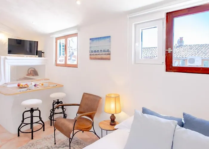 #5 Eagle Nest 5Mins Walk Of The Sea Ac Wifi Old Town