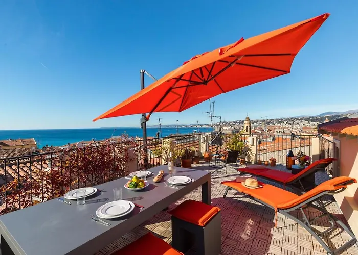 Le Chateau - The Most Beautiful Sight In Old Town, Private Terrace