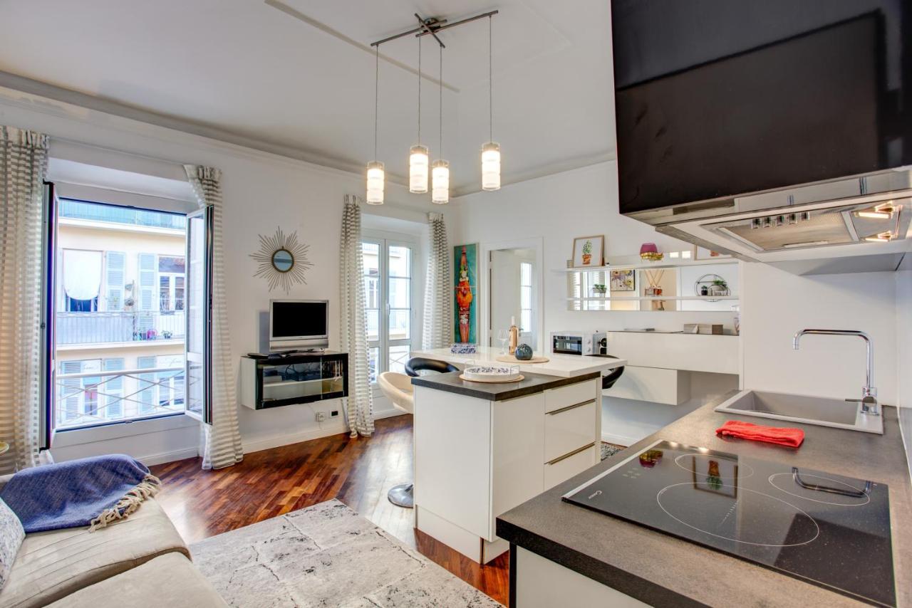 Superbe Appartement, Plein Centre De *