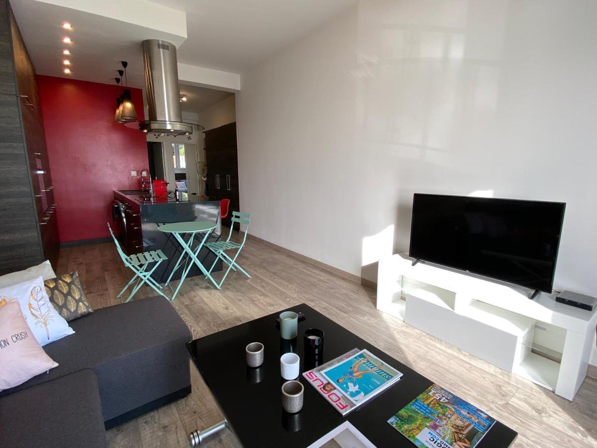 Palais Elisabeth Promenade Des