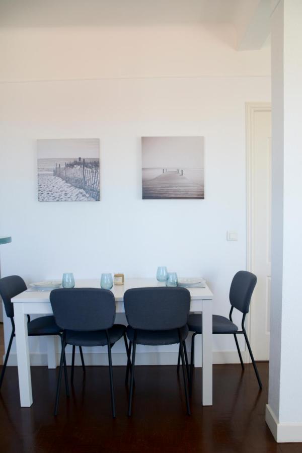 Bright With Sea View Apartment *