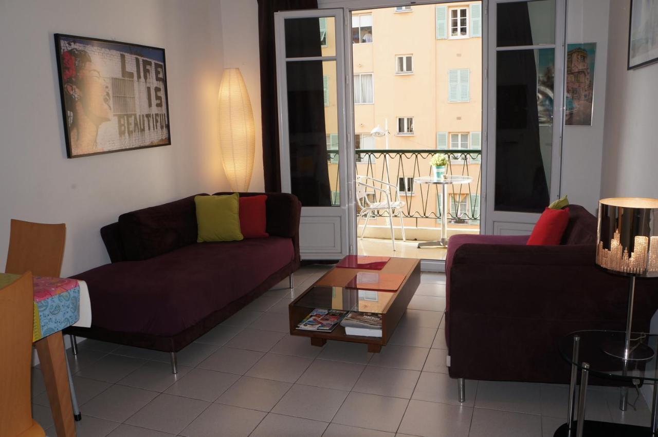 T3 Climatise Entre Et Centre Apartment