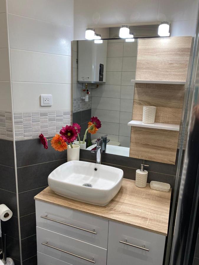 Cozy With A Sea View Nice