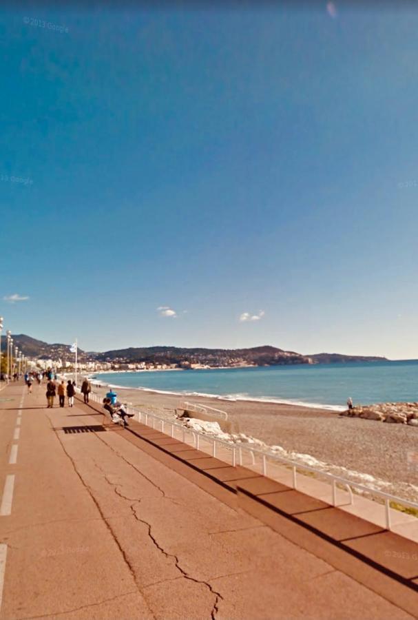 Quiet Promenade ✫ Beach 2 Min ✫ Hyper Centre 10min