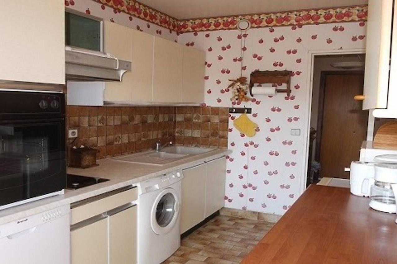 Azurelle Apartment *