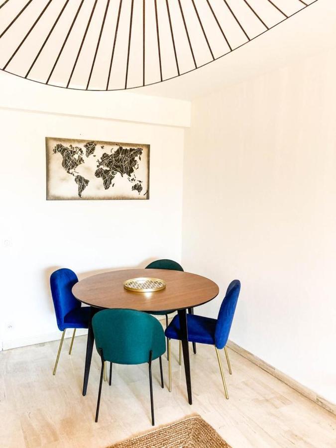 Le Castille Apartment