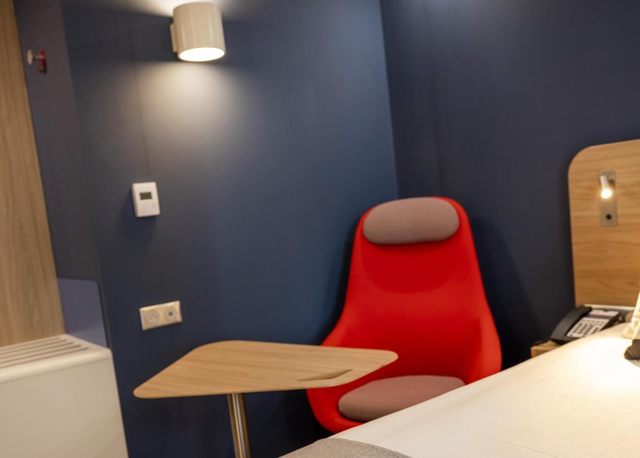 Express - - Grand Arenas By Ihg 3*