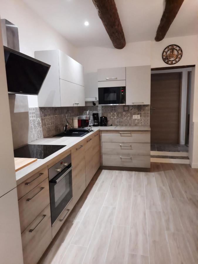 Beautiful Old Town Flat, Near The