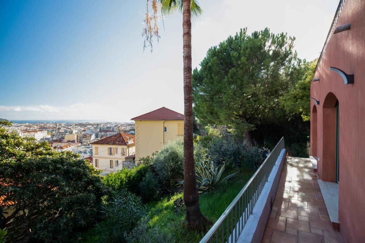 Villa Sur Les Hauteurs De Nice, Proche Centre *