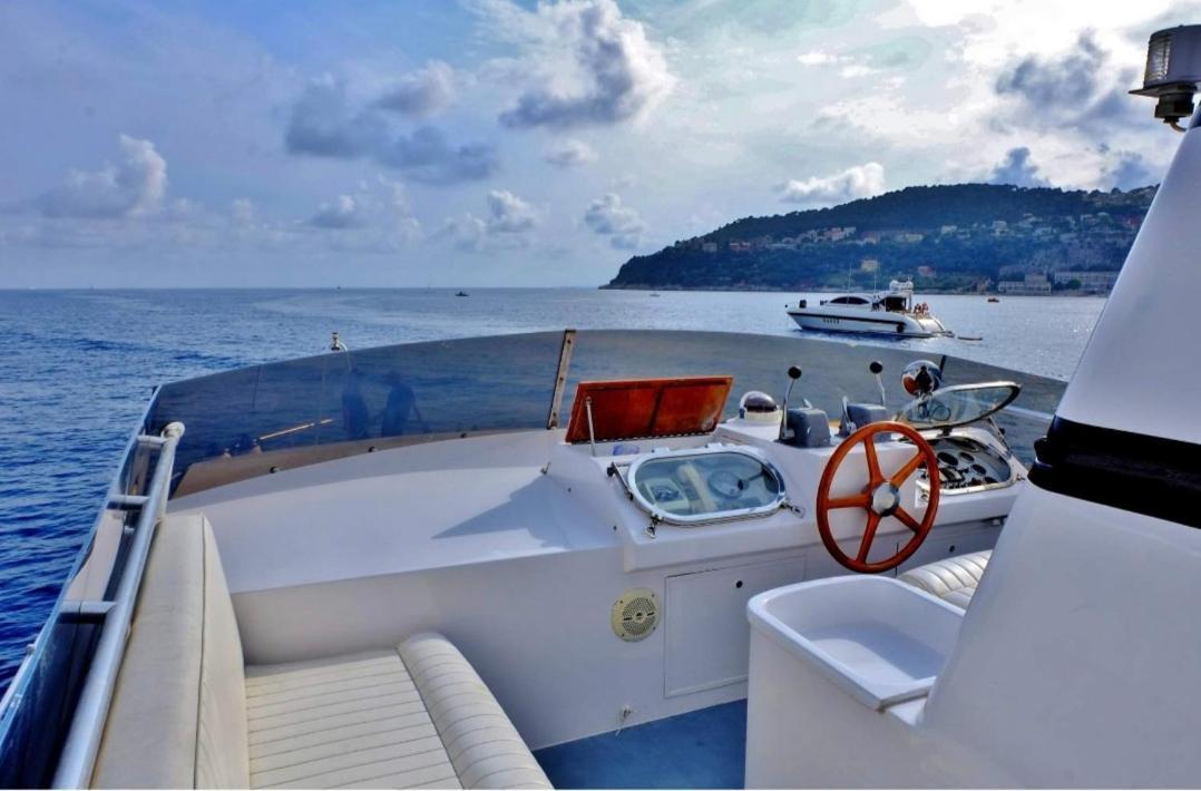 Yacht Charter Cannes Antibes * Nice