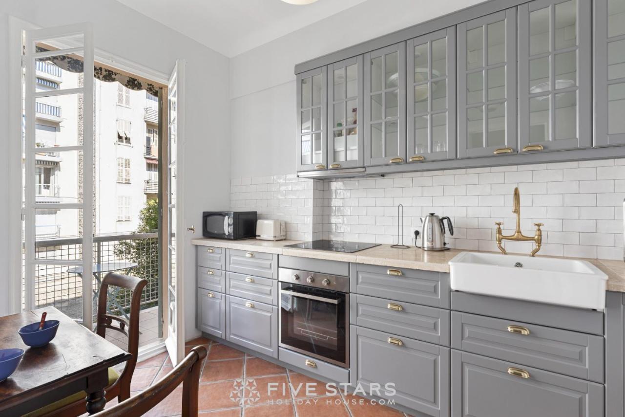 Venus Fshh Apartment Nice