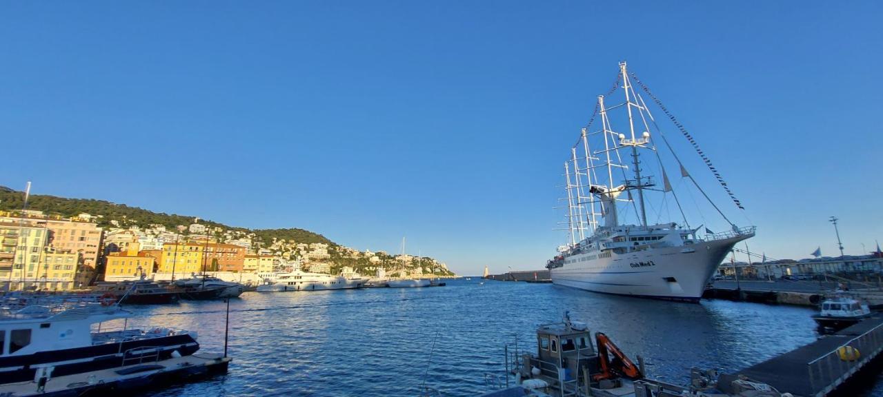Yacht Charter Cannes Antibes