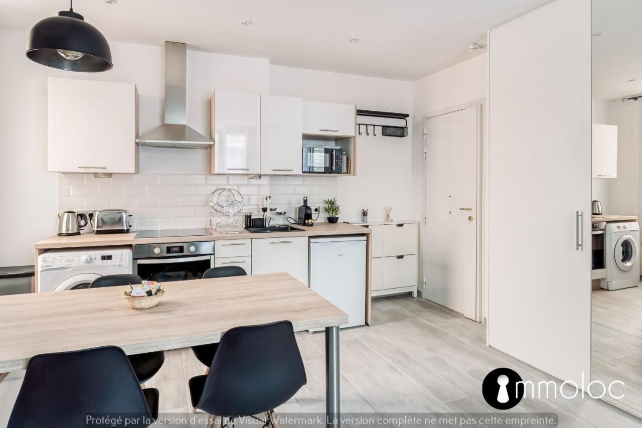 Hyper 2 Minutes Walk From 