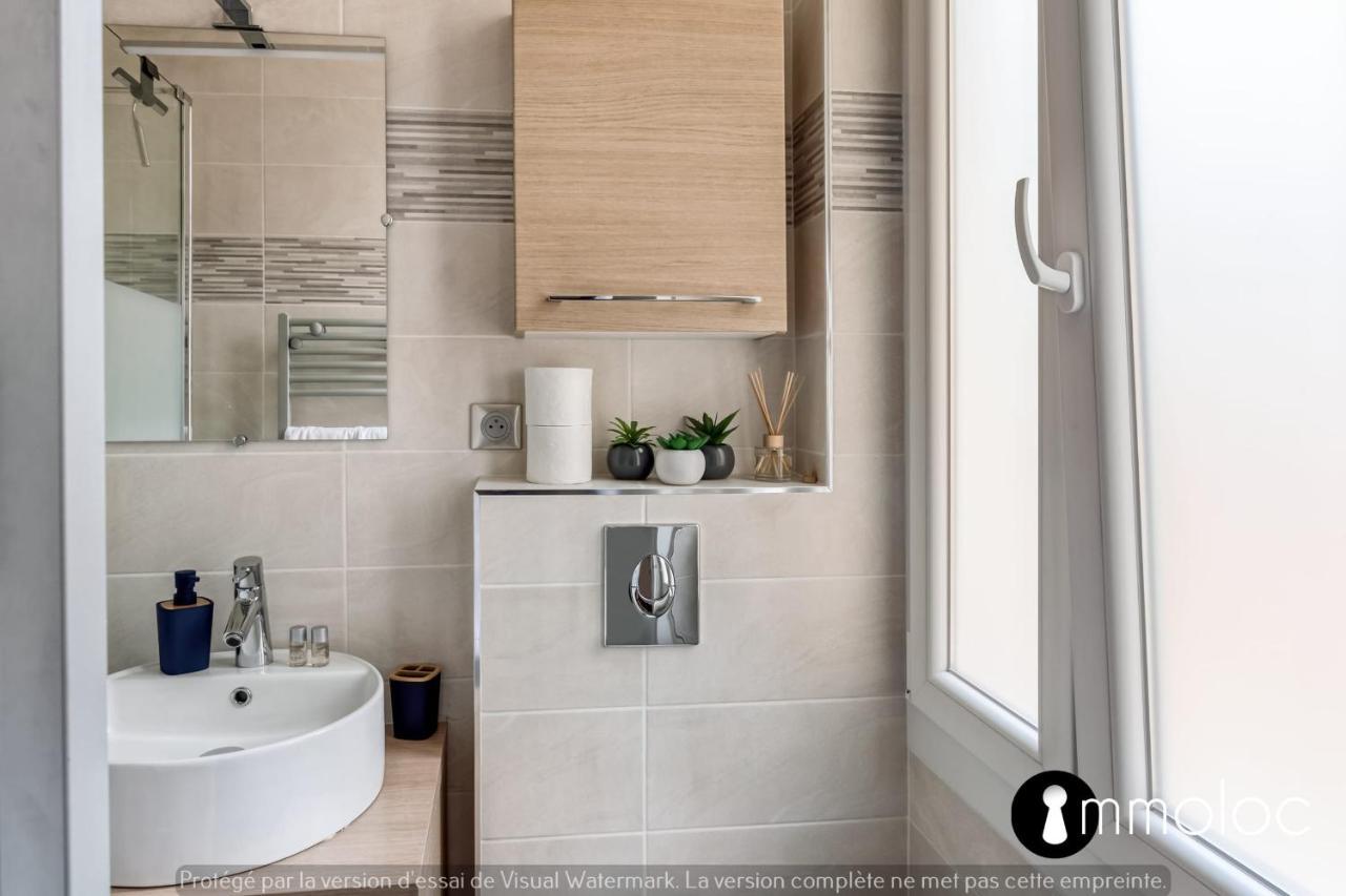 Hyper 2 Minutes Walk From 