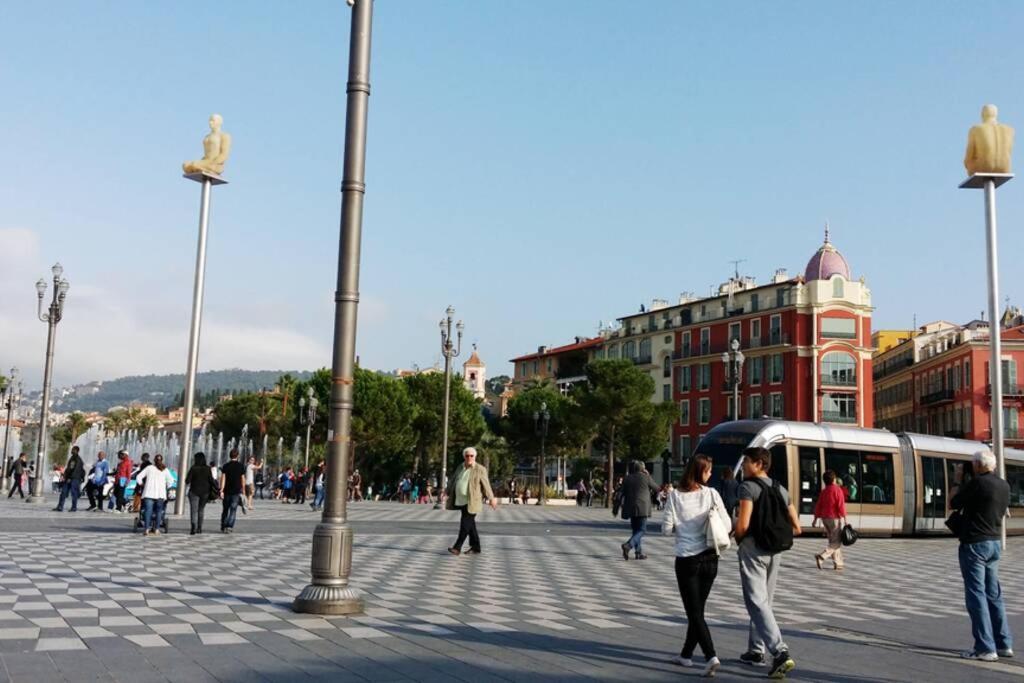 Spacious 3 Bedroom Flat Center - Magnificent View-parking Nice