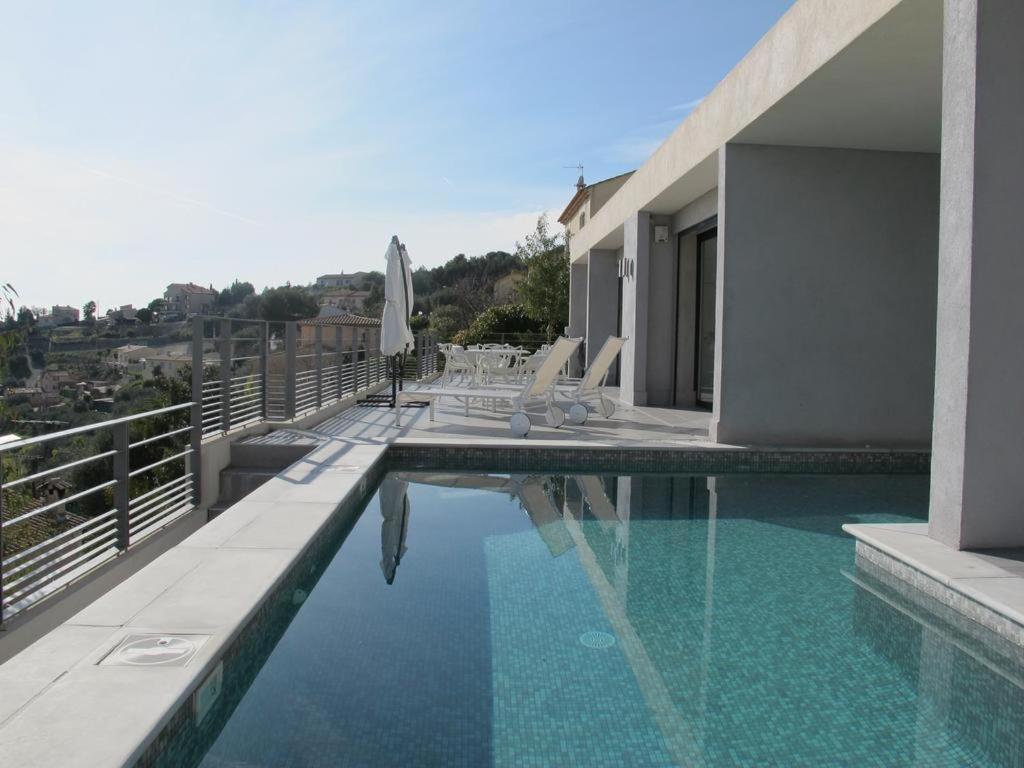 Location - 5* St Pancrace Villa Nice