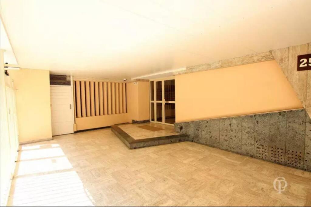 Apartment Charmant 3 Pieces, Idealement Situe Et Bien Equipe Nice