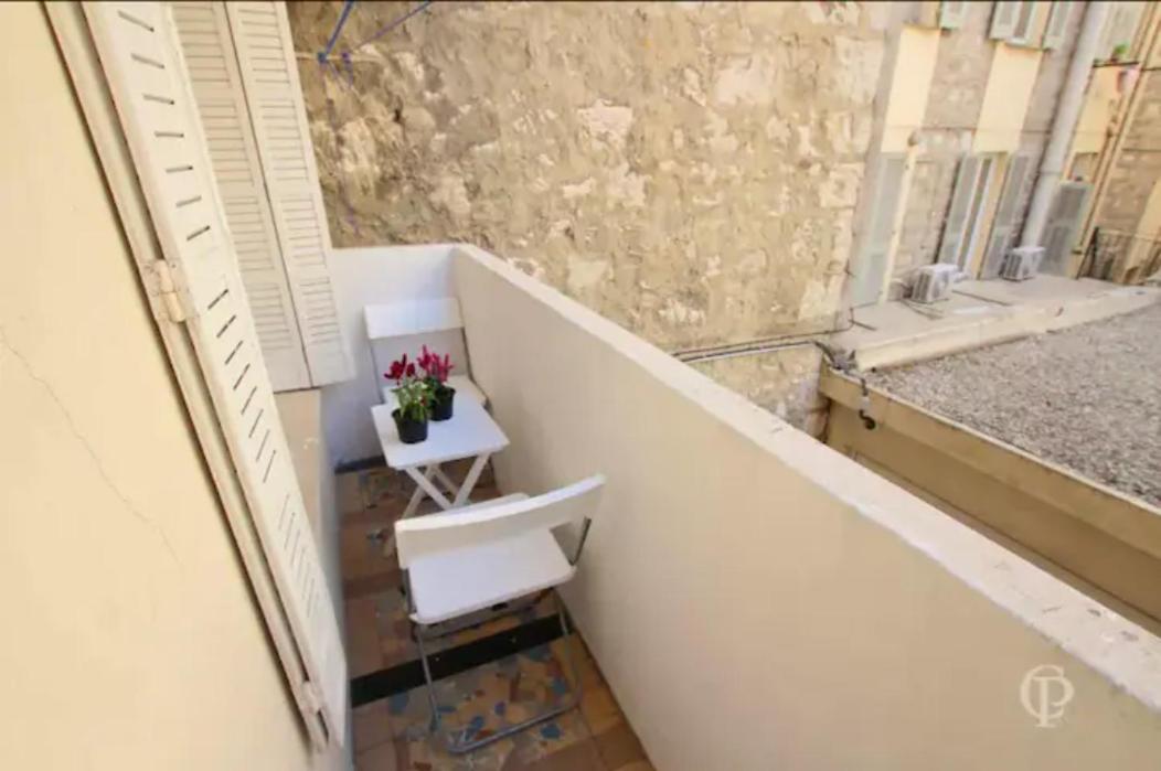 Apartment Charmant 3 Pieces, Idealement Situe Et Bien Equipe