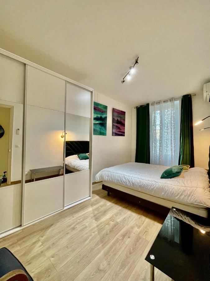 Spacious 3 Bedroom Flat Center - Magnificent View-parking Nice