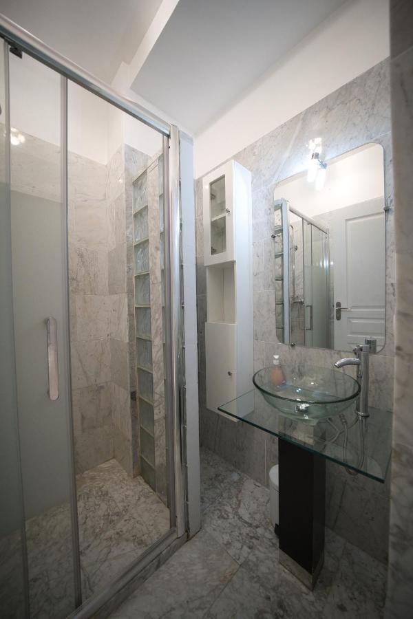 Apartment Designer Flat