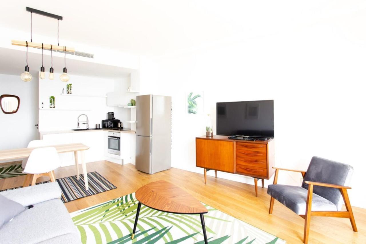 Apartment Sunny Private With Sea View Near The Beach *