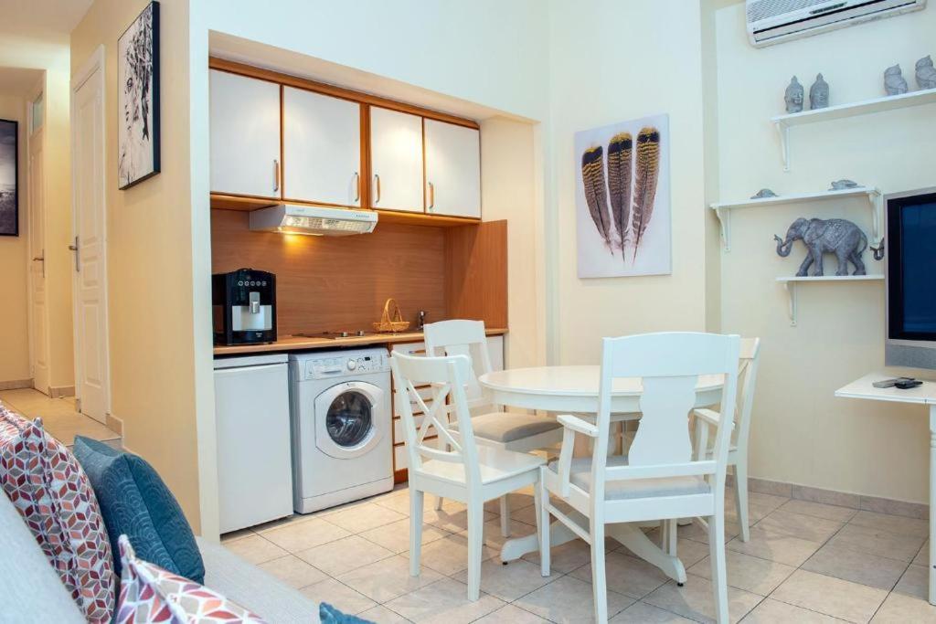 Aston - Centre Massena Apartment *