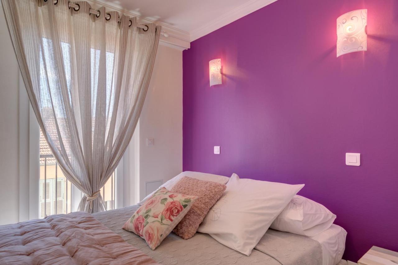 Friendly & Designed In The Golden Square *