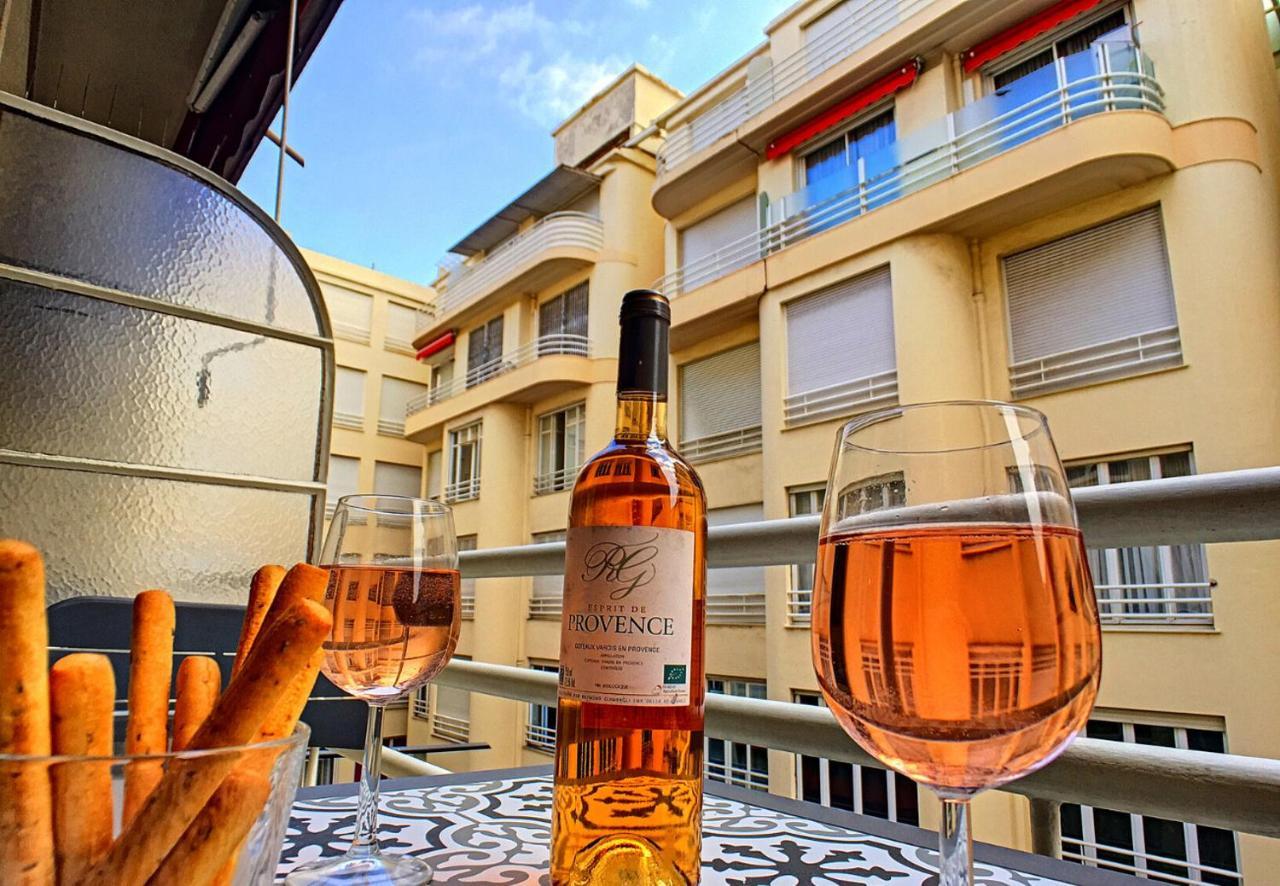 Nestor&jeeves - Maria - - By Sea Apartment