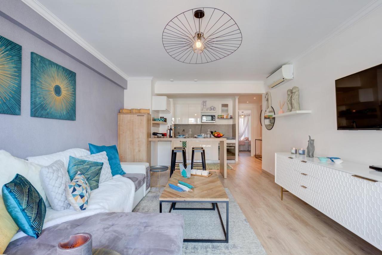 Friendly & Designed In The Golden Square * Nice