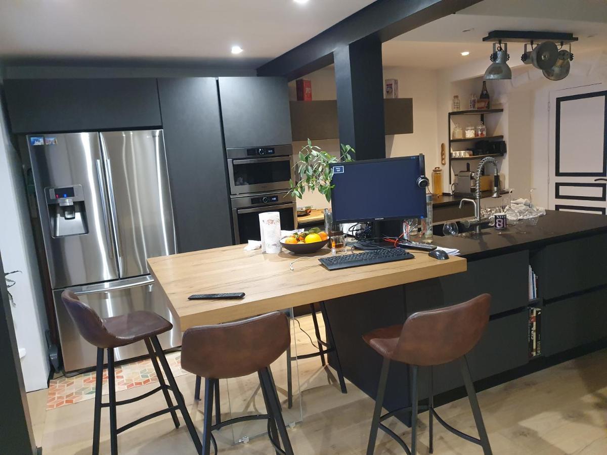 Loft De Type Industriel Et Spacieux * Nice
