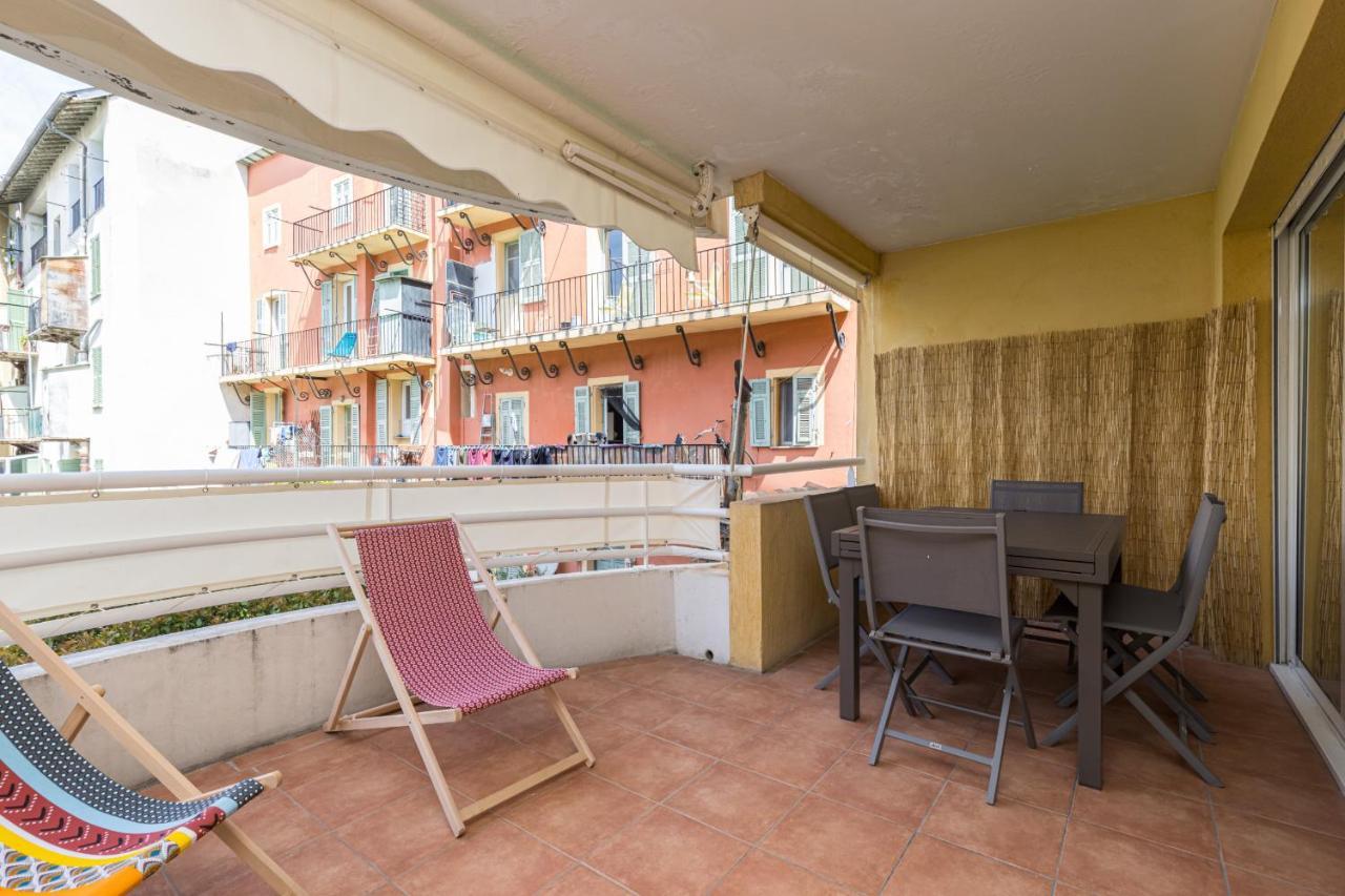 Large 2 Bdr At Port Nice