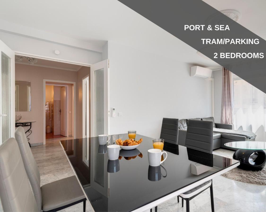 Port, Vue Et Confort *