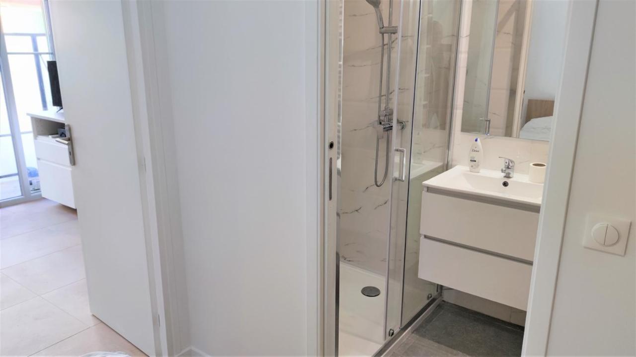 Apartment Delille Centre 09 *